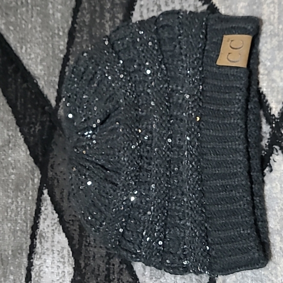 C.C EXCLUSIVE SEQUINS MESSY-BUN PONYTAIL KNIT BEANIE STOCKING HAT - Picture 1 of 8